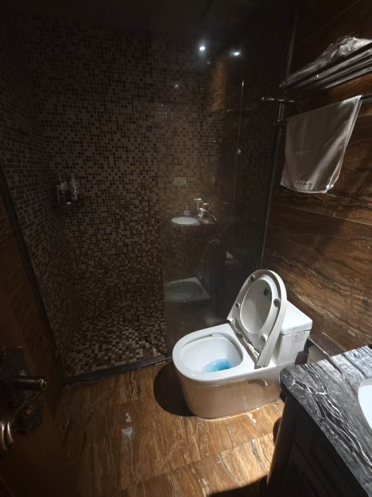 微信图片_20260721131632_10_246.jpg